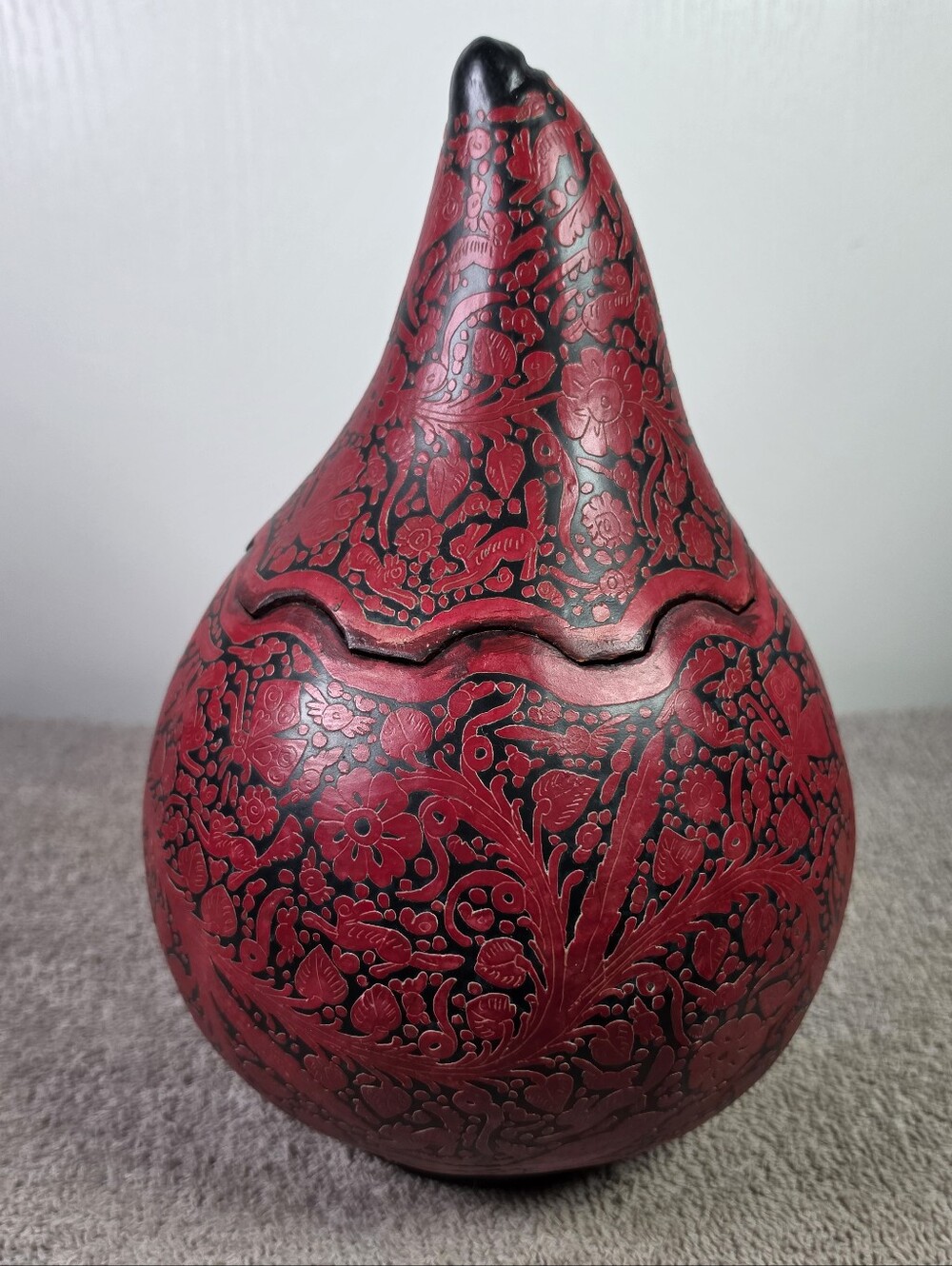 Vintage Peruvian Lacquerware Folk Art Lidded Gourd Vessel